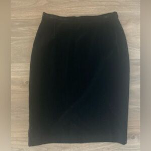 Escada vintage black velvet pencil skirt size 40